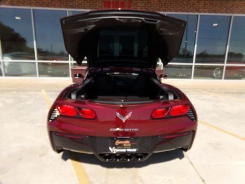 Used 2017 Chevrolet Corvette Stingray Coupe w/ 2LT Preferred Equipment Group RWD image 11