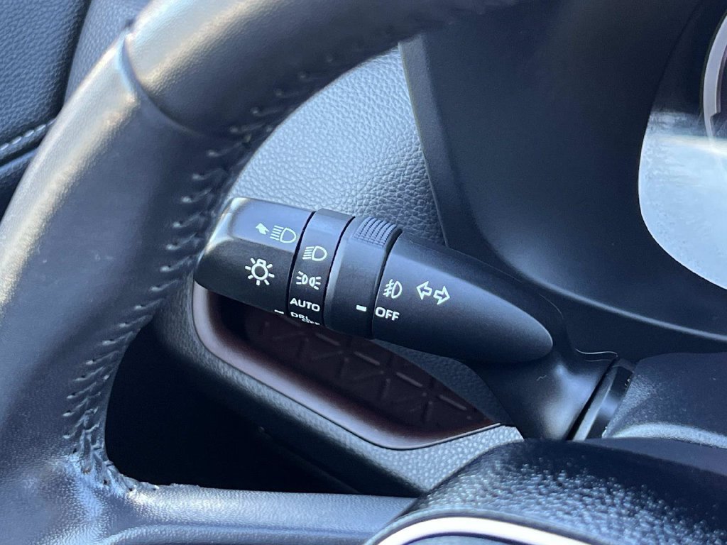 Used 2020 Toyota RAV4 Limited AWD/4WD image 31
