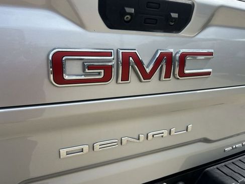 Used 2022 GMC Sierra 2500 Denali w/ Technology Package AWD/4WD image 24