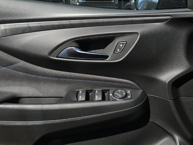 New 2026 Buick Envista Sport Touring w/ Convenience I Package FWD image 28