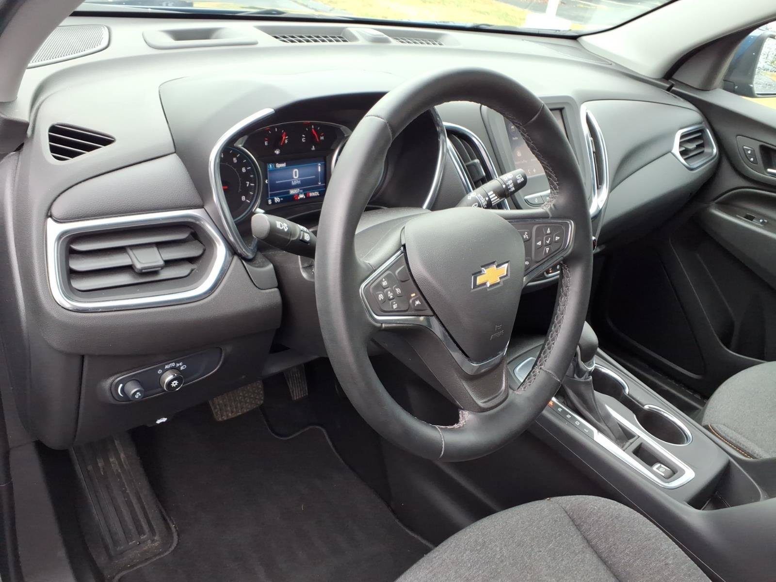 Used 2024 Chevrolet Equinox LT FWD image 8