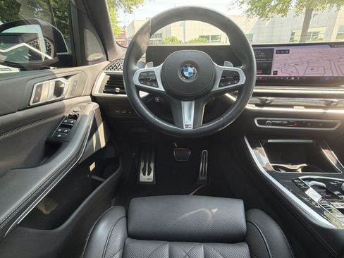 Used 2024 BMW X5 xDrive40i w/ M Sport Package AWD/4WD image 29