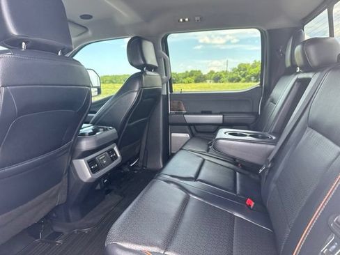 Used 2025 Ford F350 Lariat w/ Lariat Ultimate Package AWD/4WD image 30