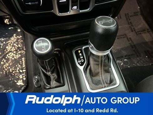 Used 2019 Jeep Wrangler Unlimited Sahara AWD/4WD image 27