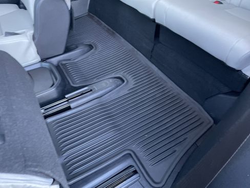 Used 2024 Toyota Grand Highlander XLE image 16