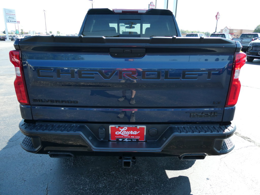 Used 2020 Chevrolet Silverado 1500 LT Trail Boss AWD/4WD image 6