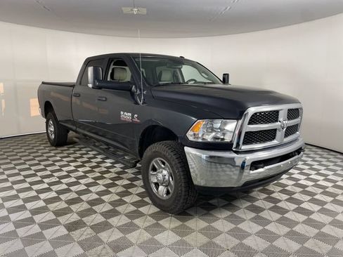 Used 2017 RAM 2500 Tradesman w/ Chrome Appearance Group AWD/4WD image 19