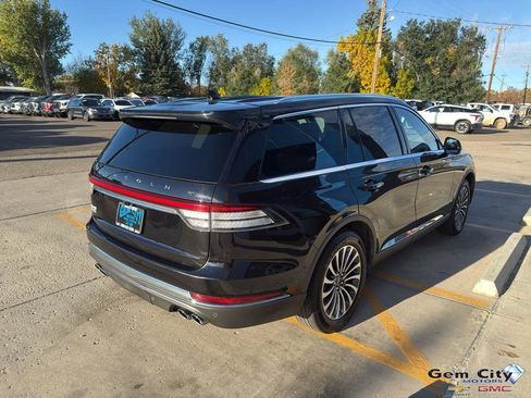 Used 2022 Lincoln Aviator Reserve w/ Equipment Group 201A image 5