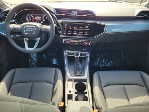 New 2025 Audi Q3 2.0T Premium image 2