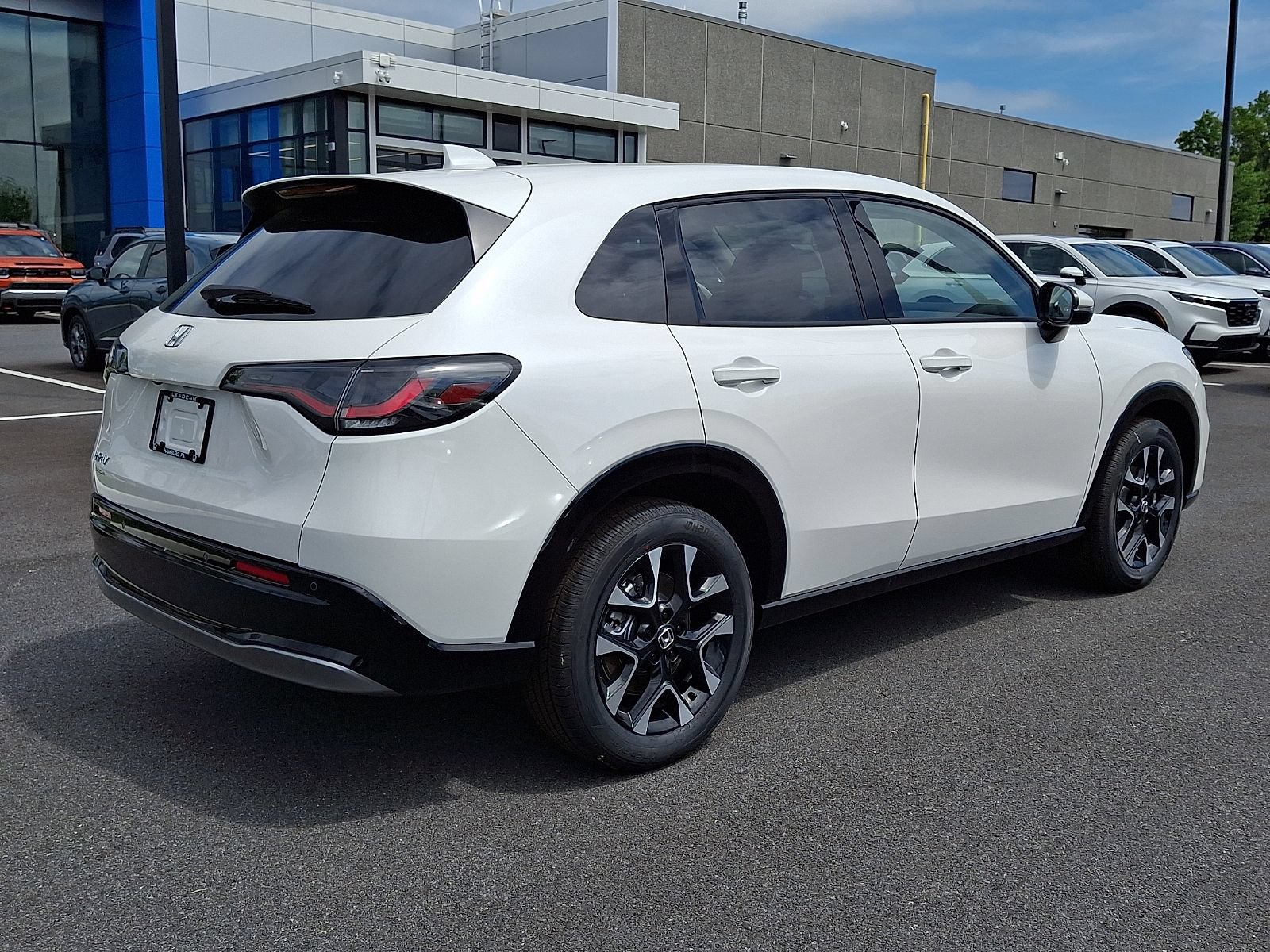 New 2026 Honda HR-V EX-L image 4
