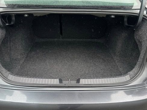 Used 2024 Volkswagen Jetta SE FWD image 8
