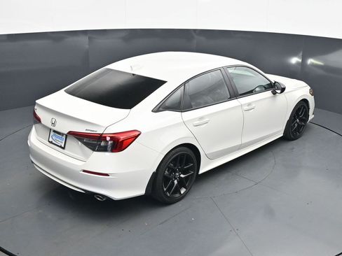 Used 2023 Honda Civic Sport image 19