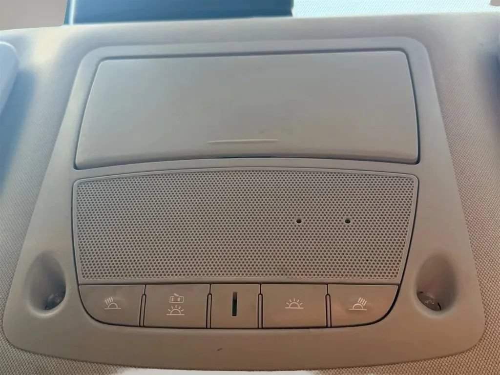 Used 2020 Nissan Murano SV FWD image 21