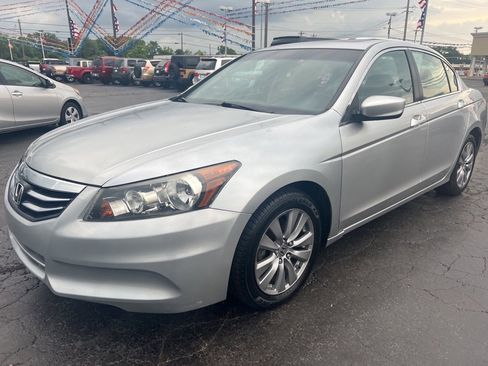 Used 2011 Honda Accord EX image 3
