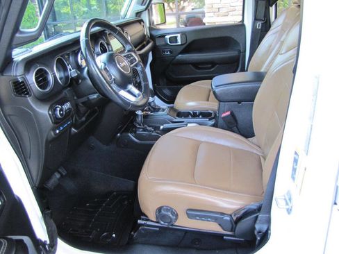 Used 2021 Jeep Wrangler Unlimited Sahara w/ Cold Weather Group image 12