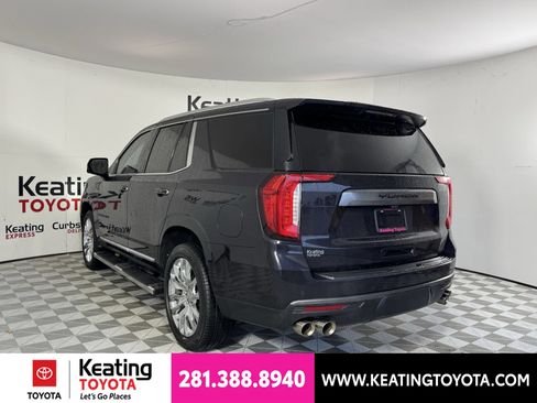 Used 2022 GMC Yukon Denali w/ Denali Premium Package AWD/4WD image 7