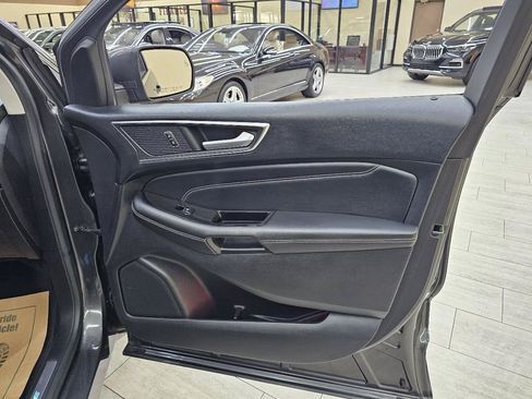 Used 2015 Ford Edge Titanium w/ Equipment Group 302A FWD image 41
