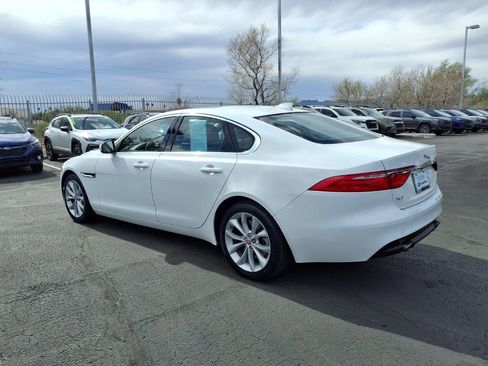 Used 2018 Jaguar XF Premium image 14