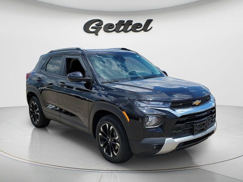 Used 2023 Chevrolet TrailBlazer LT FWD image 3