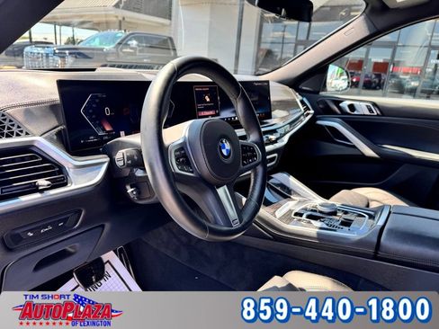 Used 2025 BMW X6 xDrive40i AWD/4WD image 3