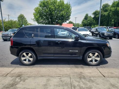 Used 2016 Jeep Compass High Altitude AWD/4WD image 9