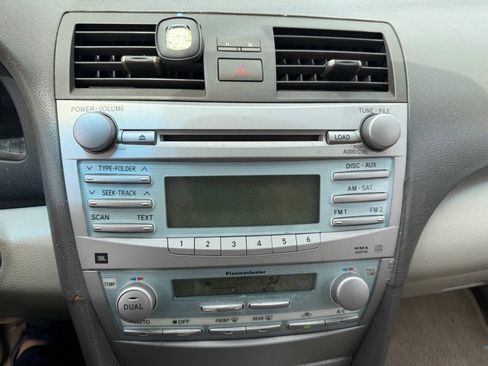 Used 2009 Toyota Camry Hybrid FWD image 13