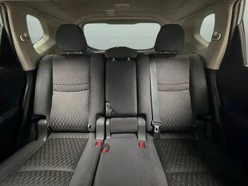 Used 2018 Nissan Rogue SV AWD/4WD image 17