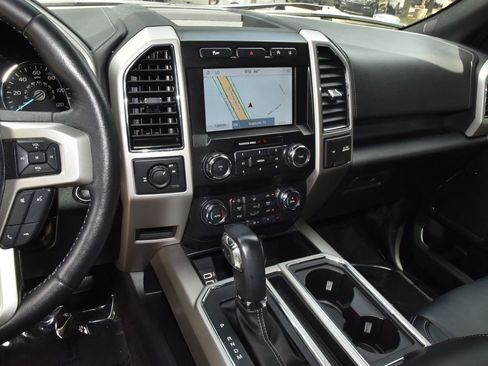 Used 2020 Ford F150 Lariat RWD image 26