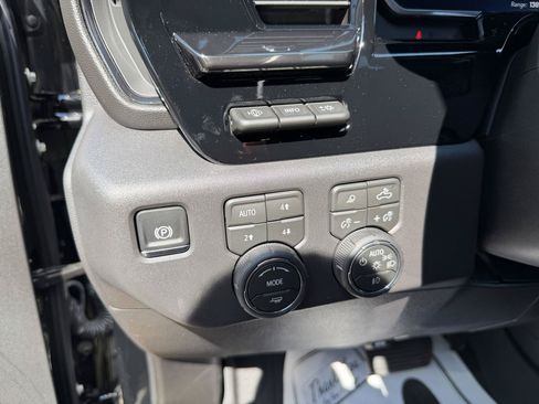 Used 2026 Chevrolet Silverado 1500 ZR2 AWD/4WD image 16