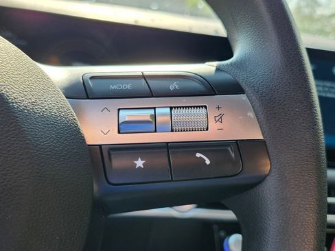 Used 2025 Hyundai Santa Cruz SEL image 25