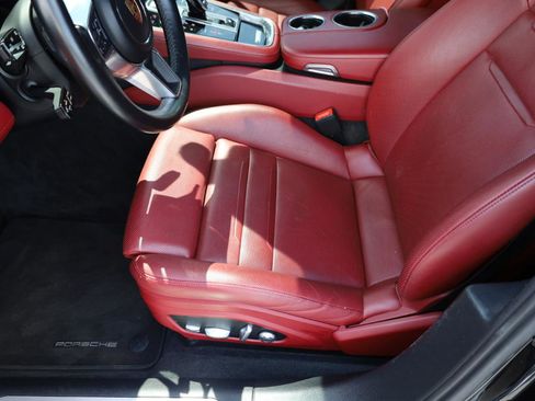 Used 2020 Porsche Panamera 4S image 9