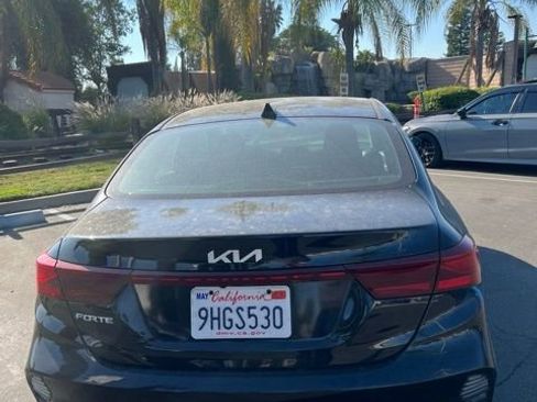 Used 2023 Kia Forte LXS FWD image 3