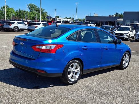 Used 2014 Ford Focus SE FWD image 6