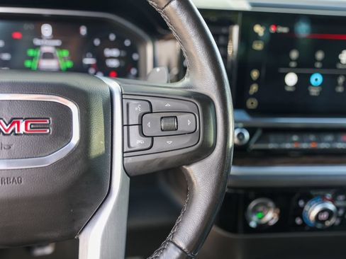 Used 2022 GMC Sierra 1500 Elevation RWD image 15