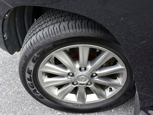 Used 2011 Lexus LX 570 4WD image 44