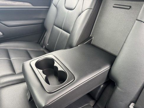 Used 2022 Kia Telluride EX image 29