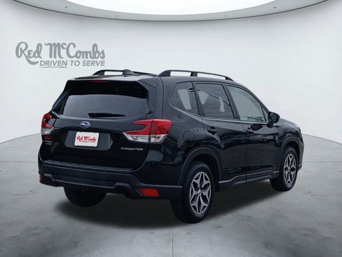 Used 2019 Subaru Forester Premium image 5