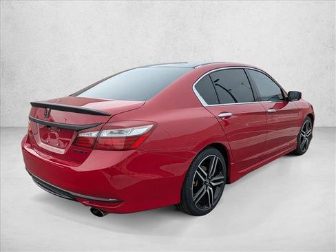 Used 2017 Honda Accord Sport image 5