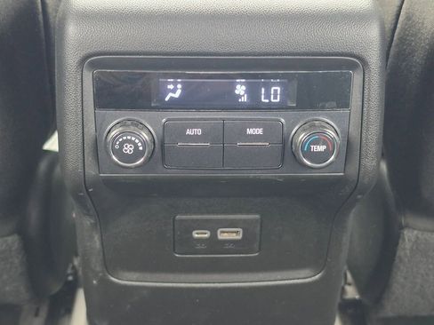 Used 2021 GMC Acadia SLE w/ Elevation Edition FWD image 26