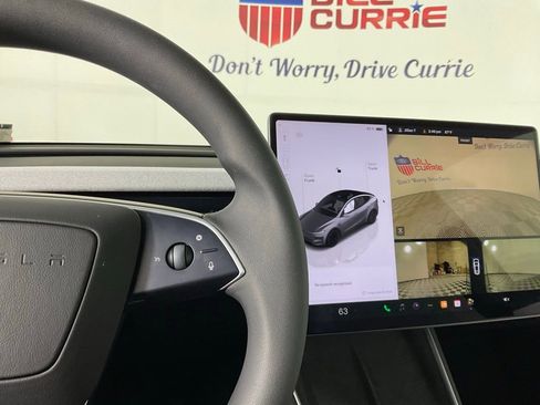 Used 2026 Tesla Model Y Long Range image 24