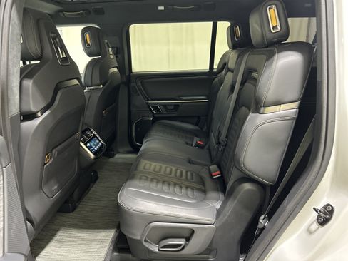 Used 2023 Rivian R1S Adventure AWD/4WD image 21