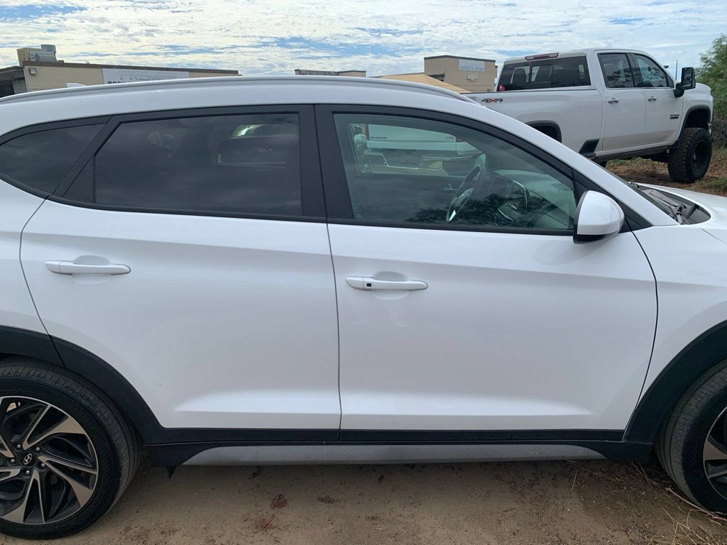 Used 2019 Hyundai Tucson Sport w/ Cargo Package FWD image 4