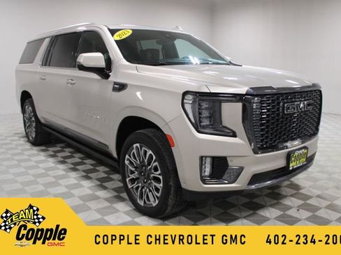 Used 2023 GMC Yukon XL Denali Ultimate w/ LPO, Floor Liner Package image 1