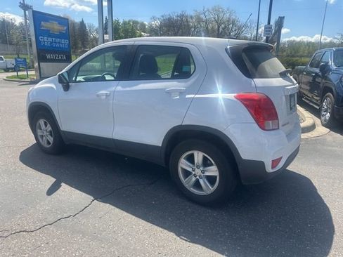 Used 2019 Chevrolet Trax LS AWD/4WD image 20