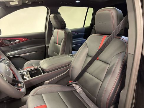 New 2026 Chevrolet Traverse RS FWD image 22