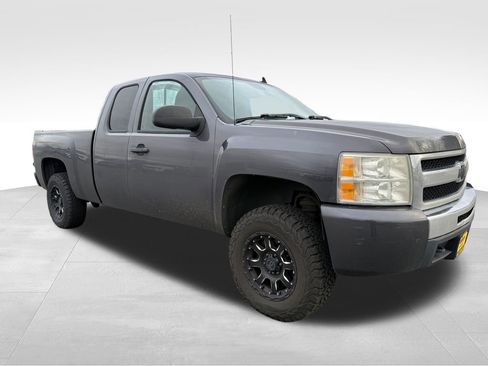 Used 2011 Chevrolet Silverado 1500 LS image 1