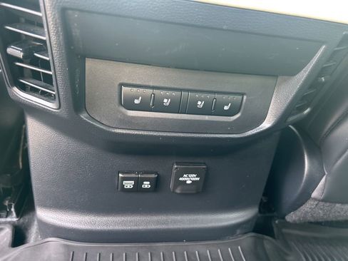 Used 2023 Toyota Tundra Capstone AWD/4WD image 40