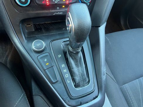 Certified 2017 Ford Focus SE w/ Cold Weather Package image 26