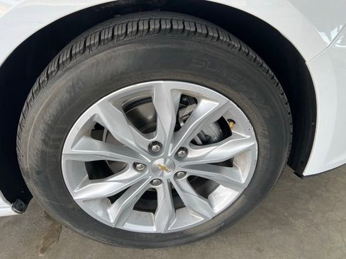 Used 2024 Chevrolet Malibu LT image 25