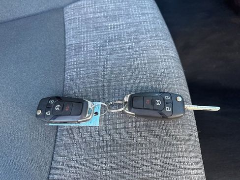 Used 2024 Ford F250 XLT w/ FX4 Off-Road Package image 5